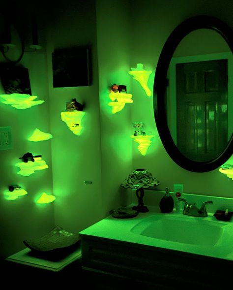 Glow In The Dark Bathroom, Glow In The Dark Room Ideas, Glow In The Dark Room, Mushroom Shelves, Neon Bathroom, Glowing Mushrooms, Dark Bathrooms, Dark Room, Dream House Decor