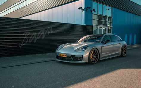 Porsche Panamera Sport Turismo Silver Vossen HF-3 | Wheel Front Panamera Sport Turismo, Vossen Wheels, Vw Porsche, Forged Wheels, Porsche Panamera, Custom Wheels, Car Wheels, Car Collection, Porsche