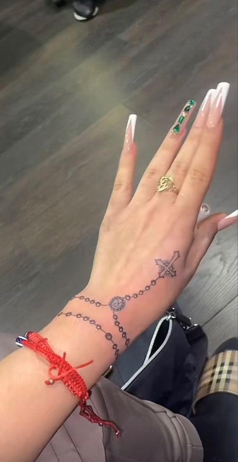 Matching Rosary Tattoo, Rosary Tattoo Hand Women, Tattoo Ideas On Finger Female, Finger Tattoos Rosary, Hand Tattoo Rosary, Hand Tattoos For Women Rosary, Cute Money Tattoo, Rosary Tattoo Design For Woman, Rosary On Wrist Tattoo