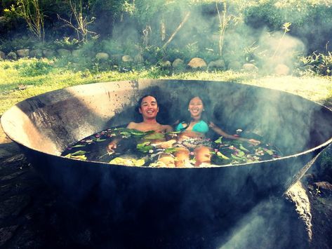 Kawa Bath in the Philippines Spa Baths, Nature Couple, Philippines Vacation, I Know A Place, Philippine Houses, Diy Hot Tub, Swimming Pool Hot Tub, Mud Bath, Secret Forest