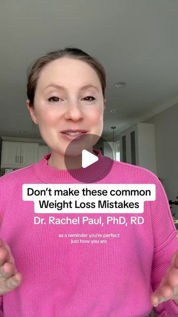 Dr. Rachel Paul, PhD, RD on Instagram: "Comment #PROTEINGUIDE and I’ll send you my free protein foods list with recipes! 🍗🥩🫘 Here are 5 common weight loss mistakes I see, written out 👇  1. EATING TOO FEW CALORIES - I know it’s tempting to try to eat as little as possible to see the fastest weight loss possible, but it’s just unsustainable. I recommend setting your calorie goal to lose 1/2 pound per week - this may sound slow but it actually can create the FASTEST weight loss because it’s something you can consistently stick to.   2. UNDER-EATING PROTEIN - In order to get a substantial amount protein from nuts and grains like quinoa you would need to eat hundreds of calories, compared to something like chicken or tuna. Calories do matter for weight loss even if you’re not tracking calor Super Low Calorie Foods, Dr Rachel Paul, Protein Guide, Protein Foods List, Eating Protein, Rachel Paul, Like Chicken, I Know It, Protein Foods