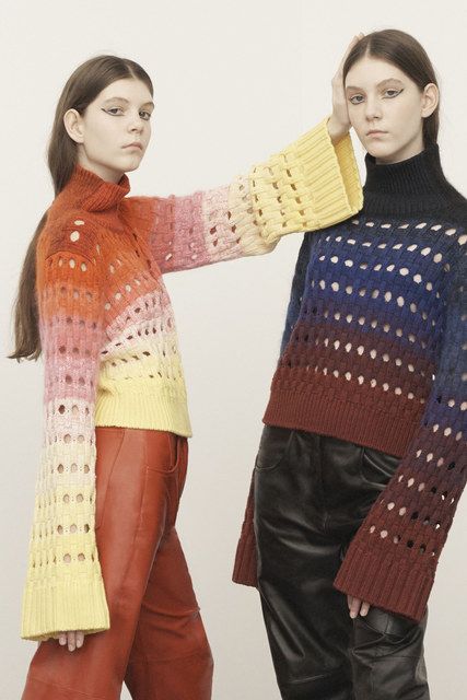 Kenzo, Look #27 Two Models, Knitwear Inspiration, Pre Fall 2016, Fall Fashion 2016, Knitwear Fashion, Beautiful Knitting, Knitwear Design, Knit Outfit, 2016 Fashion