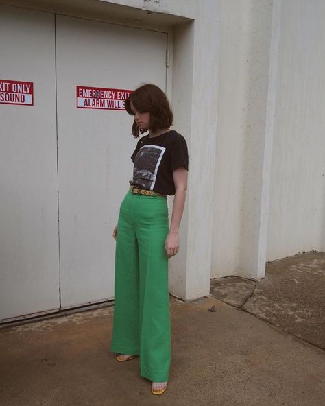 Reese Blutstein, Cute Casual Outfit, Casual Outfit Ideas, Green Pants, Outfit Combinations, Soft Grunge, Looks Style, Cute Casual Outfits, Dress Codes