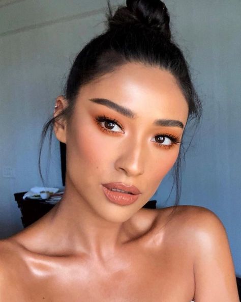 Nude Makeup Looks, Bella Hadid Makeup, Make Up Diy, Mekap Mata, Orange Eyeshadow, Orange Makeup, Makeup Tip, Smink Inspiration, Beauty Make-up