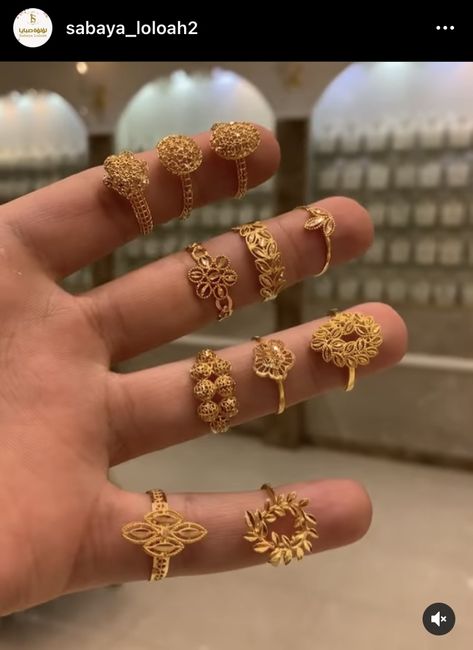 Pakistani Rings Gold, Arab Gold Rings, Dubai Gold Jewelry Rings, Arab Gold Jewelry, Edgy Engagement Ring, Arab Gold, Trendy Gold Necklace, Engagement Ring Non Traditional, Gold Jewelry Collection