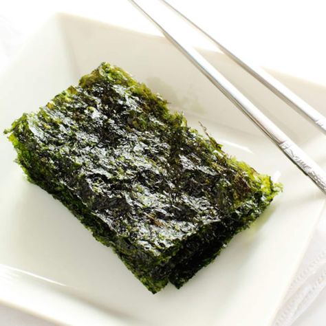 Nori Seaweed, Seaweed Snacks, How To Make Sushi, Brain Food, Idee Pasto Sano, Chicken Casserole, Weeknight Meals, Asian Recipes, Pantry