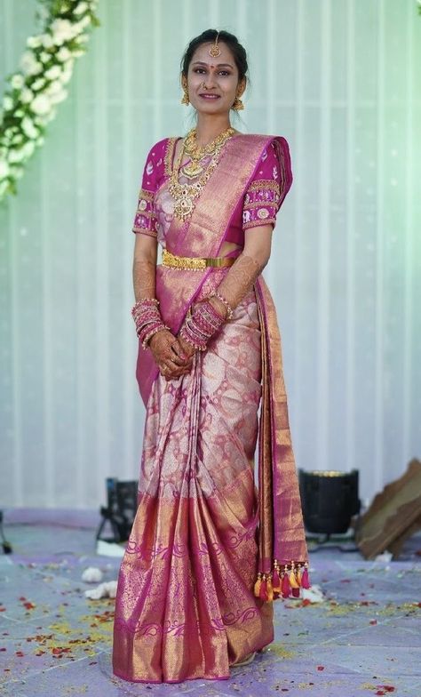 Bangles For Pattu Sarees, Sarees For Marriage Function, Dharmavaram Pattu Sarees, Pattu Sarees Wedding, Wedding Matching Outfits, Latest Silk Sarees, Latest Bridal Blouse Designs, Bridal Sarees South Indian, Lehenga Designs Simple