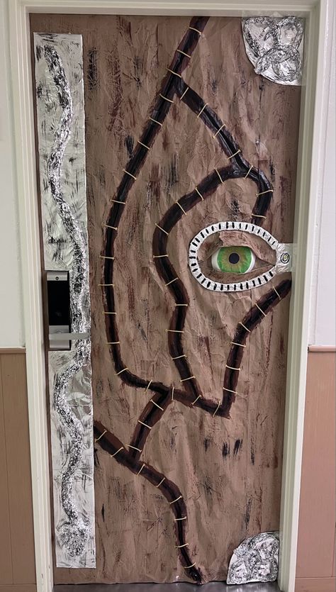 Hocus pocus spellbook door decor Goosebumps Door Decoration, Hocus Pocus Halloween Decorations Diy, Door Decorating Contest Halloween, Hocus Pocus Door Decor, Hocus Pocus Diy Decor, Diy Hocus Pocus Decor, Hocus Pocus Decorations Diy, Spellbook Diy, Halloween Door Decorating Contest