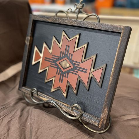 Home Decor 🤝 Western Style #westernhomedecor #homedecor #home #decor #style #westernstyle #southernliving #texas #countrylife #living #rodeostyle Home Decor Western, 2024 Home Decor, Texas Home Decor, Decor Western, Laser Ideas, Market Ideas, Home Decor Style, Rodeo Fashion, Texas Homes