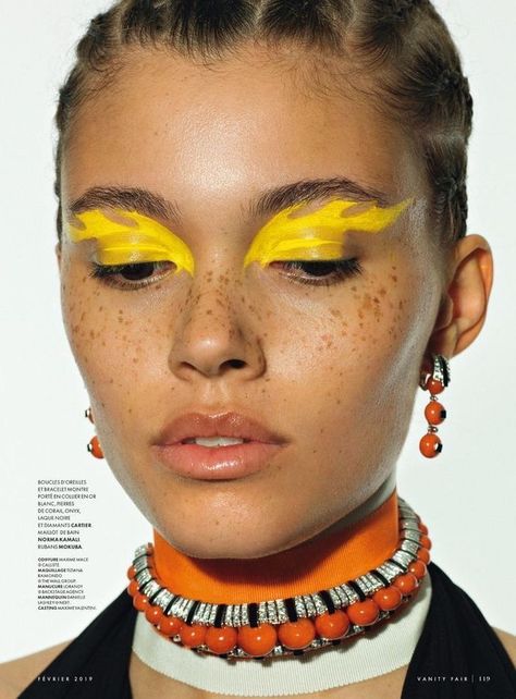 pinterest: @californialifee 🍊 Eyeliner Smokey, Editorial Make-up, Yellow Inspiration, Yellow Makeup, Mode Editorials, Beauty Make-up, Creative Makeup Looks, Trendy Makeup, Make Up Looks