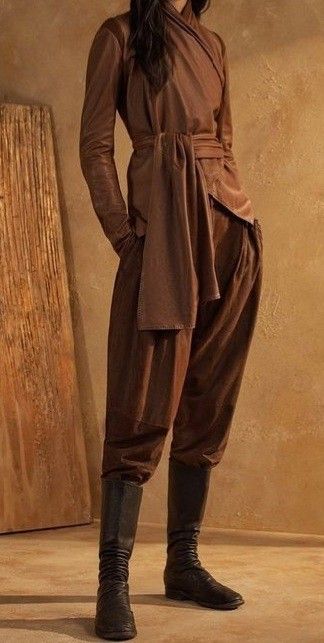 Desert Outfit Fantasy, Solarpunk Fashion, Desert Clothing, Desert Outfit, Star Wars Fashion, Desert Fashion, Adventure Outfit, Concept Clothing, Star Wars Inspired