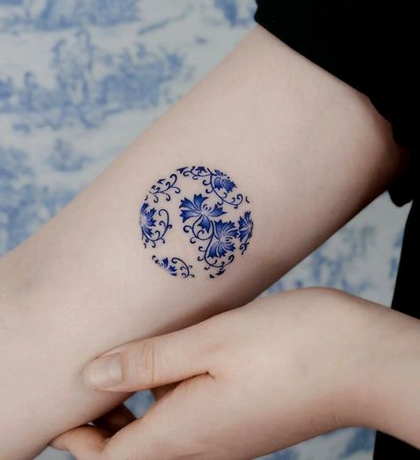 Kintsugi Tattoo Ideas, Kintsugi Tattoo, Blue Ink Tattoos, Doctor Tattoo, Blue Tattoo, Circular Frame, Aesthetic Tattoo, Delft Blue, Simplistic Tattoos