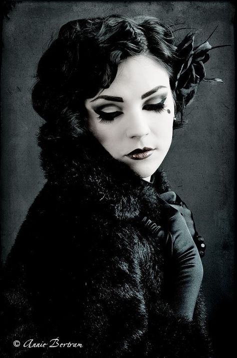 Gothic Fashion Photography | Uploaded to Pinterest Victorian Goth, Vintage Goth, Goth Women, Goth Beauty, Gothic Makeup, Dark Makeup, Gothic Steampunk, Gothic Beauty, Gothic Girls