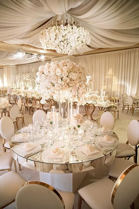 Gold Wedding Reception, Wedding Hall Decorations, Enchanted Florist, Idea Wedding, Elegant Wedding Reception, Pink And Gold Wedding, The Golden Girls, Tall Centerpieces, Wedding Hall