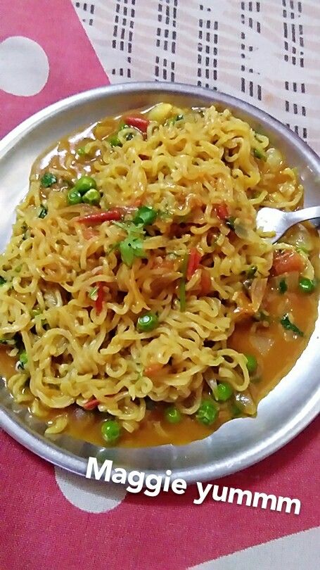 Maggie time hungry uff Maggie Snap Food, Maggie Snapchat Story, Maggie Snap, Testy Food, Momos Recipe, Indian Food Photography, Wedding Food Stations, M&m Recipe, Snapchat Quotes