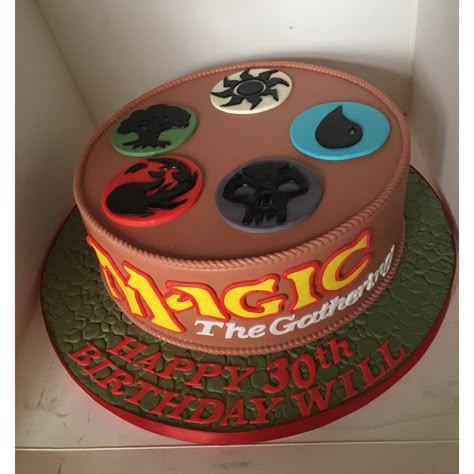 Magic The Gathering Cake Magic The Gathering Cake Birthdays, Magic The Gathering Cookies, Nerdy Cake Ideas, Magic The Gathering Cake Ideas, Nerdy Birthday Cakes, Magic The Gathering Birthday Party, Mtg Cake, Mtg Birthday, Magic The Gathering Cake