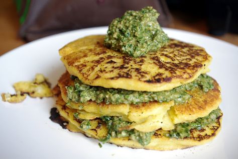 Polenta Pancakes, Vegan Polenta, Pesto Vegan, Cilantro Pesto, Cafe Inspiration, Vegan Pancakes, Vegan Main Dishes, Vegan Foodie, Healthy Foodie