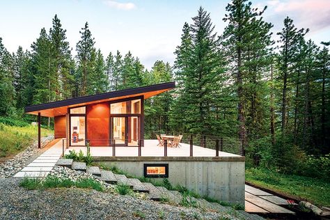 Shed Roof Cabin, Mountain Living Magazine, Mountain Home Exterior, Modern Small House Design, Mountain Living, North Cascades, Modern Architecture House, Tiny House Cabin, Modern Cabin