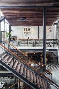 Cafe Lounge Seating, Trendy Cafe, Cafe Industrial, Cafe Lounge, Industrial Cafe, Garden Cafe, Coffee Shop Design, Outdoor Restaurant, Cafe Interior Design