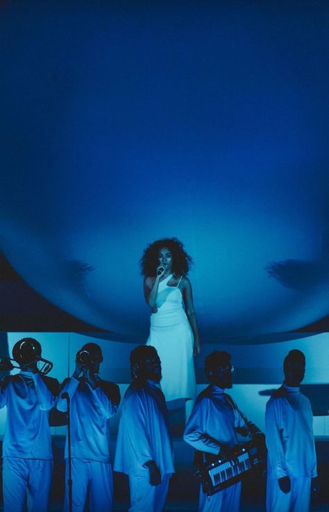 Super New Moon, Solange Knowles Style, Blue Dahlia, Solange Knowles, Afrocentric Art, Diana Ross, Black Excellence, Artistic Photography, Ravenclaw