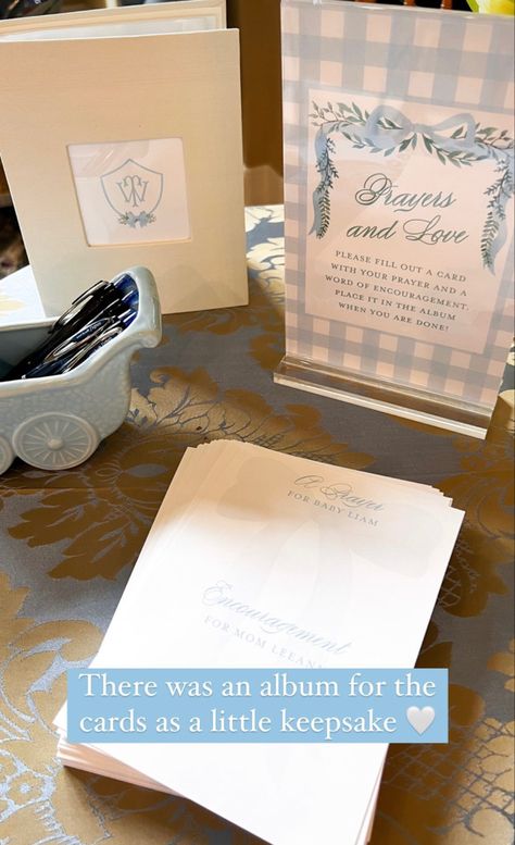 Blue And White Baby Shower Theme, Classic Baby Shower Ideas, Blue And White Baby Shower Ideas, Preppy Baby Boy, Baby Boy Sprinkle, Baby Shower Decorations Neutral, Classy Baby Shower, Southern Baby, White Baby Showers