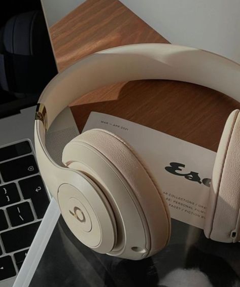 Beats New Studio Pro - Wireless Bluetooth Noise Cancelling Headphones - Personalized Spatial Audio, USB-C Lossless Audio, Apple & Android Compatibility, Up to 40 Hours Battery Life - Sandstone Beats Headphones Outfit, Headphone Outfit, Beats Headphones Wireless, Wireless Beats, Dre Headphones, Cute Headphones, Apple Headphone, Girl With Headphones, Beats Solo