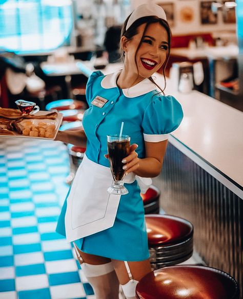 Waitress Uniform Vintage, Cook Clothes, Waitress Outfit, Waitress Uniform, Forced Haircut, 50s Diner, Vintage Diner, Maid Uniform, Retro Diner