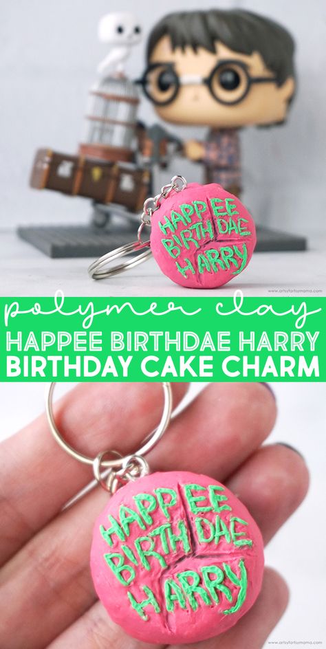 "Happee Birthdae Harry" Cake Polymer Clay Charm #HarryPotter #happeebirthdae #polymerclay #diykeychain #polymerclaycrafts #harrypottercrafts Air Dry Clay Harry Potter, Harry Potter Clay Earrings, Harry Potter Clay Ideas, Happee Birthdae Harry Cake, Harry Potter Gift Ideas Diy, Clay Harry Potter, Harry Potter Clay, Cake Polymer Clay, Happee Birthdae Harry