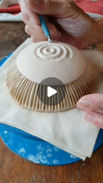 ʍǟɨʀɨ ֆȶօռɛ on Instagram: "Making ripples 😊 or at least playing with an idea.. 
Clay is porcelain paperclay. Moulds used are both bisque clay and made by myself. Tools used are ball / dotting tools.
At the end is a smaller finished version I made earlier.

✫*¨*.¸¸.✶*¨

#porcelainpaperclay #irishceramics #ceramicart #contemporaryceramics #potteryvideos #ceramicsvideos" Pottery Videos, Pottery Inspiration, Dotting Tool, Sea Creature, Paper Clay, Contemporary Ceramics, By Myself, Ceramic Art, The End