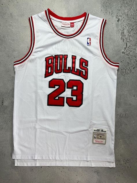 Bulls 23 Jersey, 23 Jordan, Bulls Jersey, Nba Bulls, Black And Red Hoodie, Michael Jordan Jersey, Jordan Bulls, Michael Jordan Chicago Bulls, Jordan Jersey