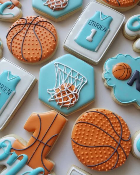 Lisette Cookie Studio on Instagram: “Rookie of the year 🏀 #firstbirthdaycookies #basketballbirthday . . Inspo for the ball in the net from 🧡 @hanamade.cookies 👈 Give her a…” Born 2 Ball Cookies, Basketball Smash Cake First Birthdays, Basketball Themed Birthday Party, Basketball Theme Birthday, Basketball Cookies, First Birthday Cookies, Basketball Cake, Basketball Birthday Parties, Cookies Theme