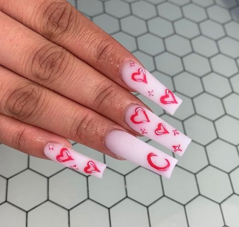 Simple Vday Nails Acrylic, Nails With My Bf Initial, Nails Acrylic With An A Initial, Valentines Day Nails Designs With Initial, Valentines Inital Nails, Cute Nail Ideas With Boyfriend Initials, Acrylic Nails Coffin Initials, Valentine’s Day Nails With Boyfriend Initial, Nails W His Initial