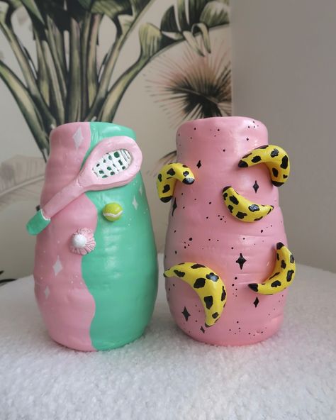 That’s everything live on my Etsy!! These are the funky banana and racquet sports vases, very niche🤣🤣 happy shopping and thank you so much for supporting💗✌🏼 #vase #funkyvase #handmadevase #airdryclay #clayvase #pottery #ceramics #etsyshop #etsyfinds #smallbusiness #homedecor Funky Ceramics, Funky Vases, Pottery Projects, Handmade Vase, Clay Vase, Pottery Ceramics, Oil Pastels, Racquet Sports, Dream Decor