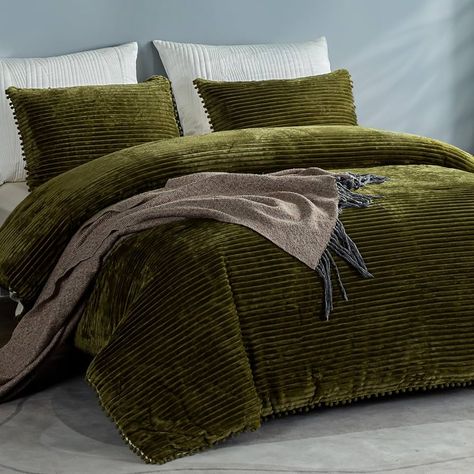 Amazon.com: Olive Green Twin Boho Reversible Comforter Set, 2pcs Ball Pom Fringe Aesthetic Fir Green Striped Velvet Comforter Set Quilt with Pom Poms, Modern Elegant Cozy Fluffy Bedding Set for Women Men Teen : Home & Kitchen Green Comforter Sets, Full Size Comforter Sets, Comforter Sets Boho, Queen Size Bed Sets, Full Size Comforter, Velvet Bedding, King Size Comforter Sets, Green Comforter, Velvet Comforter