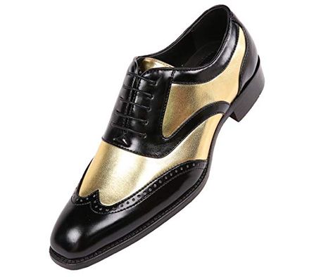 These gold, flashy men's dress shoes will make you stand out everywhere you go!!! Tuxedo Shoes, High Fashion Men, Retro Style Dress, Metallic Shoes, Oxford Shoes Men, Wingtip Oxford, Tuxedo For Men, Oxford Dress, Formal Shoes For Men