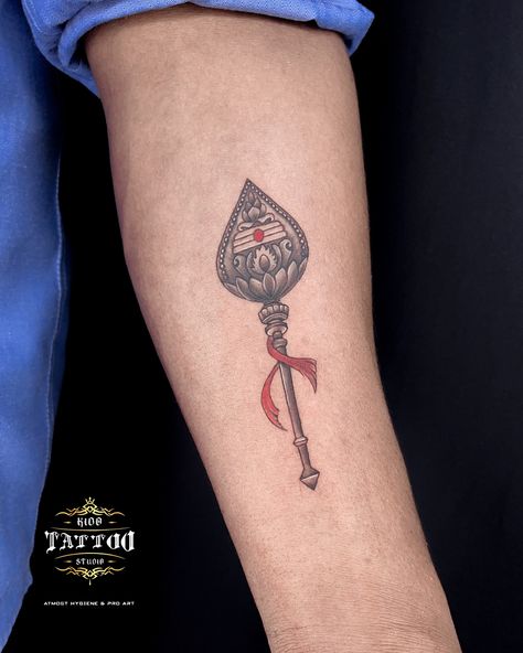 Vel tattoo ☎️6381184280 Murugan Tattoo Design, Lord Murugan Vel Tattoo, Murugan Tattoo, Murugan Vel Tattoo Design, Vel Tattoo Design, Vel Tattoo, Murugan Vel, Dark Roses Tattoo, Mom Dad Tattoo Designs