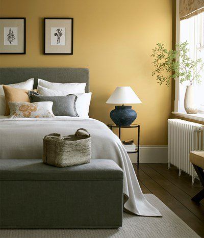 Mustard Yellow Bedroom, Relaxing Bedroom Colors, Mustard Bedroom, Yellow Bedroom Walls, Yellow Bedroom Decor, Closet In Bedroom Ideas, Open Closet In Bedroom, Closet In Bedroom, Calming Bedroom