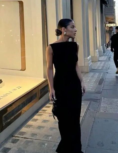 10 Stunning Wedding Guest Dress Summer That You’ll Adoore! Fest Outfits, Black Tie Wedding Guests, 파티 드레스, Chique Outfits, Black Prom Dress, Guest Attire, Black Prom, Looks Chic, Glam Dresses