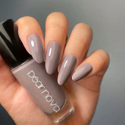 Muted purple-grey creme 10 ml | .34 oz Vegan, Cruelty Free & 10 Free No toluene, formaldehyde, formaldehyde resin, camphor, DBP, xylene, parabens, fragrances, phthalates or animal ingredients Swatches @bycheznails Lavender Grey Nails Acrylic, Light Purple Gray Nails, Fall Nugenesis Colors, Grey Purple Nails Design, Round Grey Nails, Nails Color Trends Right Now, Grey Colored Nails, Cool Grey Nails, Mauve Grey Nails