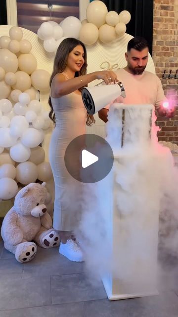 Gender Reveal & Baby Shower on Instagram: "❤️💙📷 @sxlny" King Or Queen Gender Reveal, Gender Reveal With Dry Ice, Gender Reveal Ideas Involving Siblings, Gender Reveal Venue Ideas, New Years Gender Reveal Ideas, Gender Reveal Winter Ideas, Inside Gender Reveal Ideas, Gender Reveal Ideas With Toddler, Reveal Pregnancy Ideas