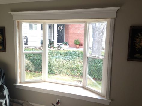 Need help/suggestions for molding/paneling around this bay window | DIY Home Improvement Forum Bay Window Trim Ideas Interior, Dining Room Bay Window Ideas, Bay Window Diy, Bay Windows Ideas, Bay Window Trim, Picture Windows Living Room, Window Trim Ideas Interior, Prairie Style Windows, Trim Molding Ideas