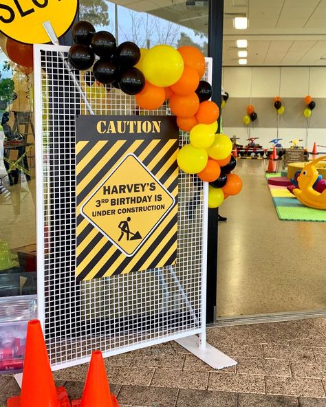 Caution sign board for Harvey's 3rd birthday. Construction Birthday Party Ideas, Construction Birthday Party, Party Welcome Sign, Construction Birthday Parties, Construction Party, Sign Board, Construction Birthday, Party Centerpieces, Birthday Party Ideas