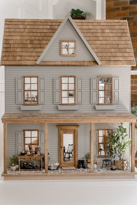 Dollhouse Design, Saltbox Houses, Doll House Plans, Mini Doll House, Doll House Crafts, Dollhouse Projects, Model House, Willow Creek, Dolls House Interiors