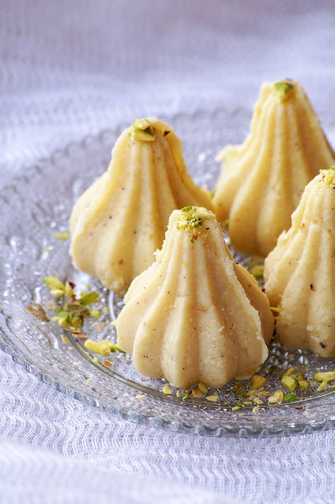 Low Glycemic Sweeteners, Modak Recipe, Cardamom Powder, Indian Sweet, Indian Desserts, Indian Sweets, Ganesh Chaturthi, Coffee Recipes, Sweet Snacks