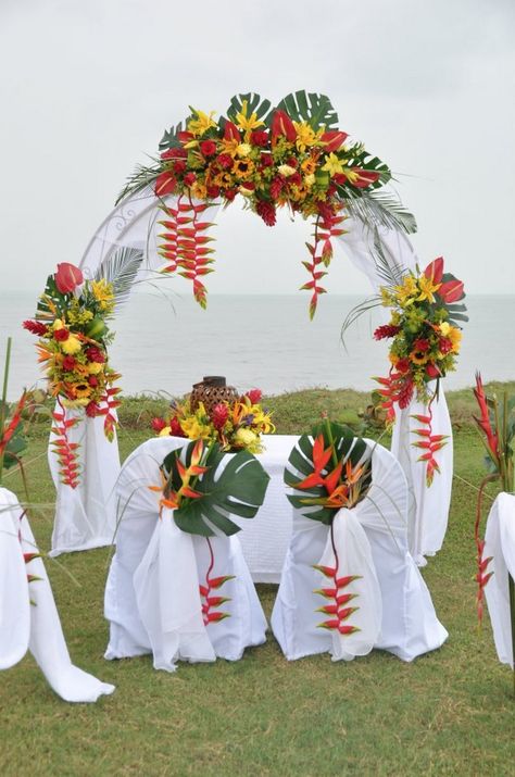 Latino Wedding, Colombian Wedding, Caribbean Beach Wedding, Tropical Bridal Bouquet, Tropical Wedding Decor, Tropical Beach Wedding, Garden Wedding Reception, Caribbean Beach, Luau Theme