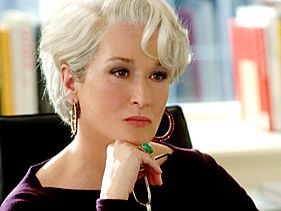 Meryl Streep Latina Hair, Miranda Priestly, Beautiful Gray Hair, Devil Wears Prada, Going Gray, Penteado Cabelo Curto, Meryl Streep, Aging Gracefully, Cortes De Cabello