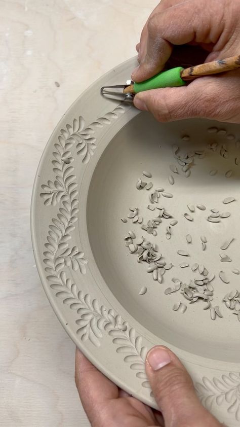 juliettedavin on Instagram: Carving in real time! My last several posts were sped up so fast to show the whole process so today I thought I would show a glimpse in… Ceramic Carving Ideas, Small Ceramic Projects, Wheel Pottery Ideas, Functional Pottery Ideas, Carved Ceramics, Carving Ceramics, Hand Pottery, Carving Pottery, Pottery Carving