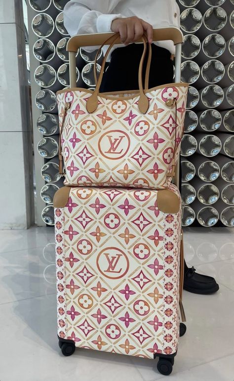 Louis vuitton luggage aesthetic