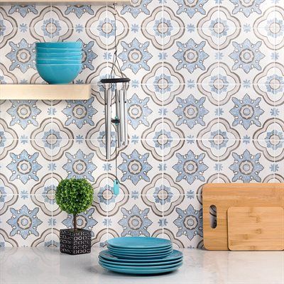 Mediterranean Artwork, Spanish Style Kitchen, Tiles For Wall, Living In Italy, Ivy Hill Tile, Merola Tile, Spanish Tile, Accent Tile, Bathroom Floor Tiles