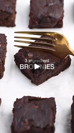 Flourless Brownie, Flourless Brownie Recipe, 3 Ingredient Brownies, Deserturi Raw Vegan, Brownie Pan, Healthy Brownies, Ripe Bananas, Brownie Recipe, Healthy Sweets Recipes